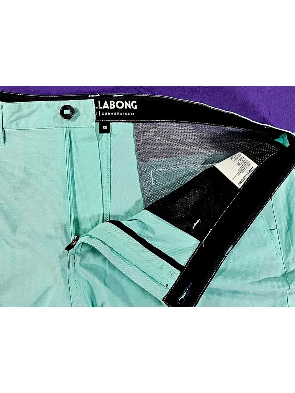 Billabong Crossfire Submersibles Men's Board Shorts. Aqua. Size 38